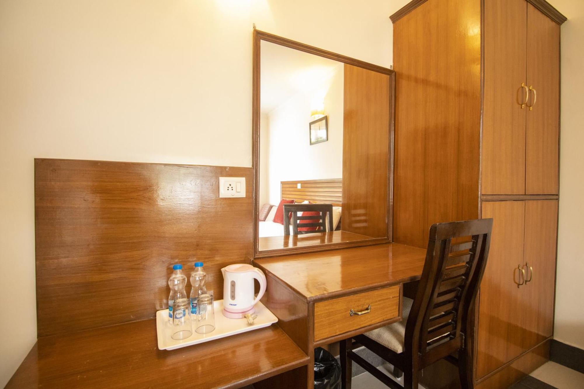 Wow Stayz2 Hotel The Lodge Dharamshala Esterno foto