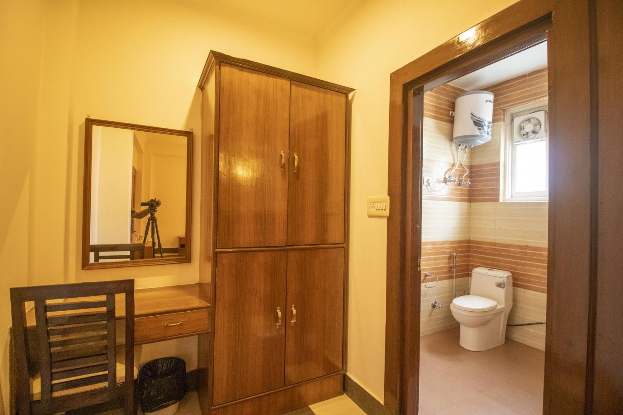 Wow Stayz2 Hotel The Lodge Dharamshala Esterno foto