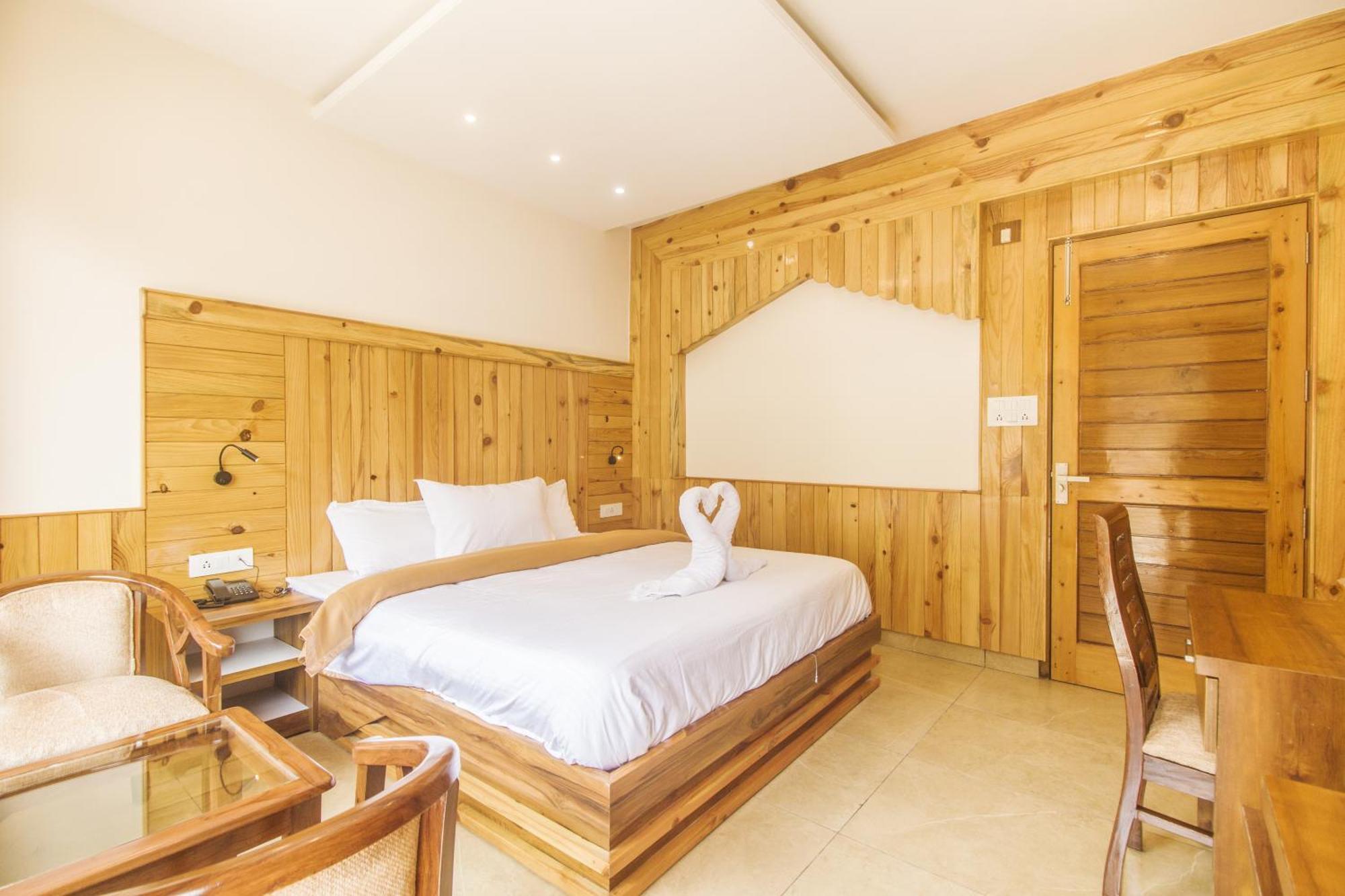 Wow Stayz2 Hotel The Lodge Dharamshala Esterno foto
