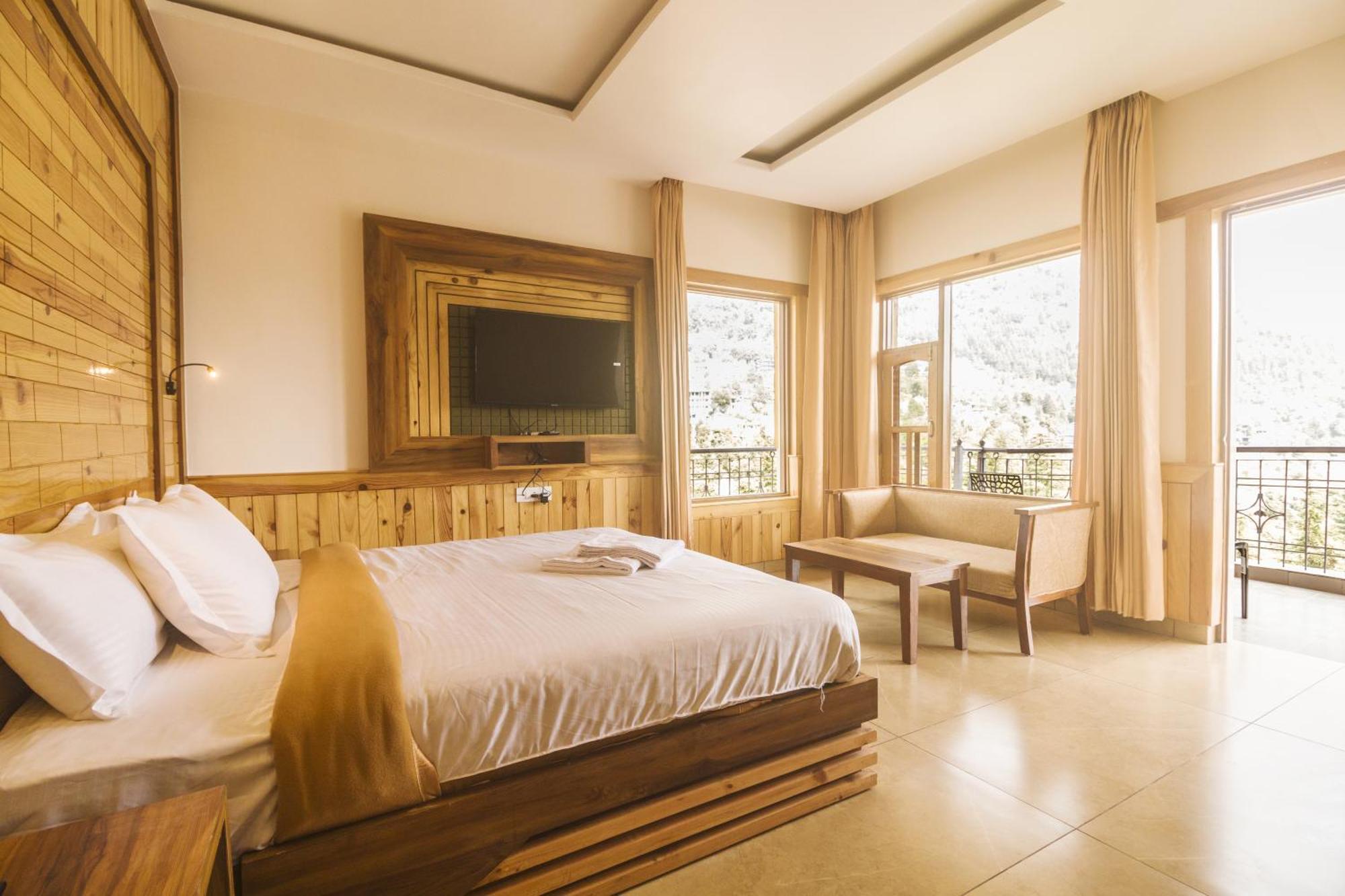 Wow Stayz2 Hotel The Lodge Dharamshala Esterno foto