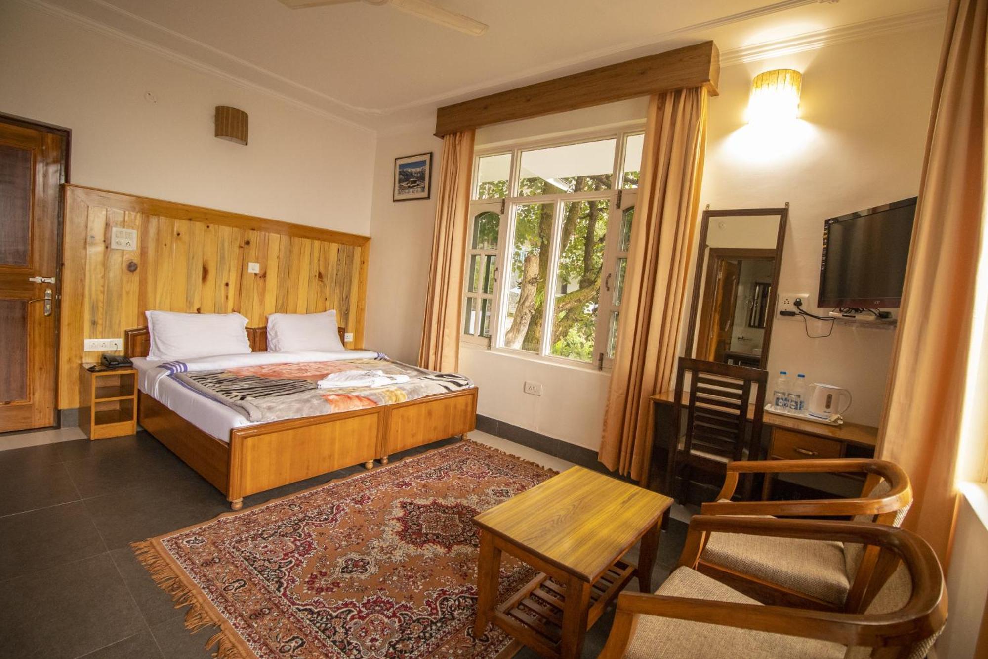 Wow Stayz2 Hotel The Lodge Dharamshala Esterno foto