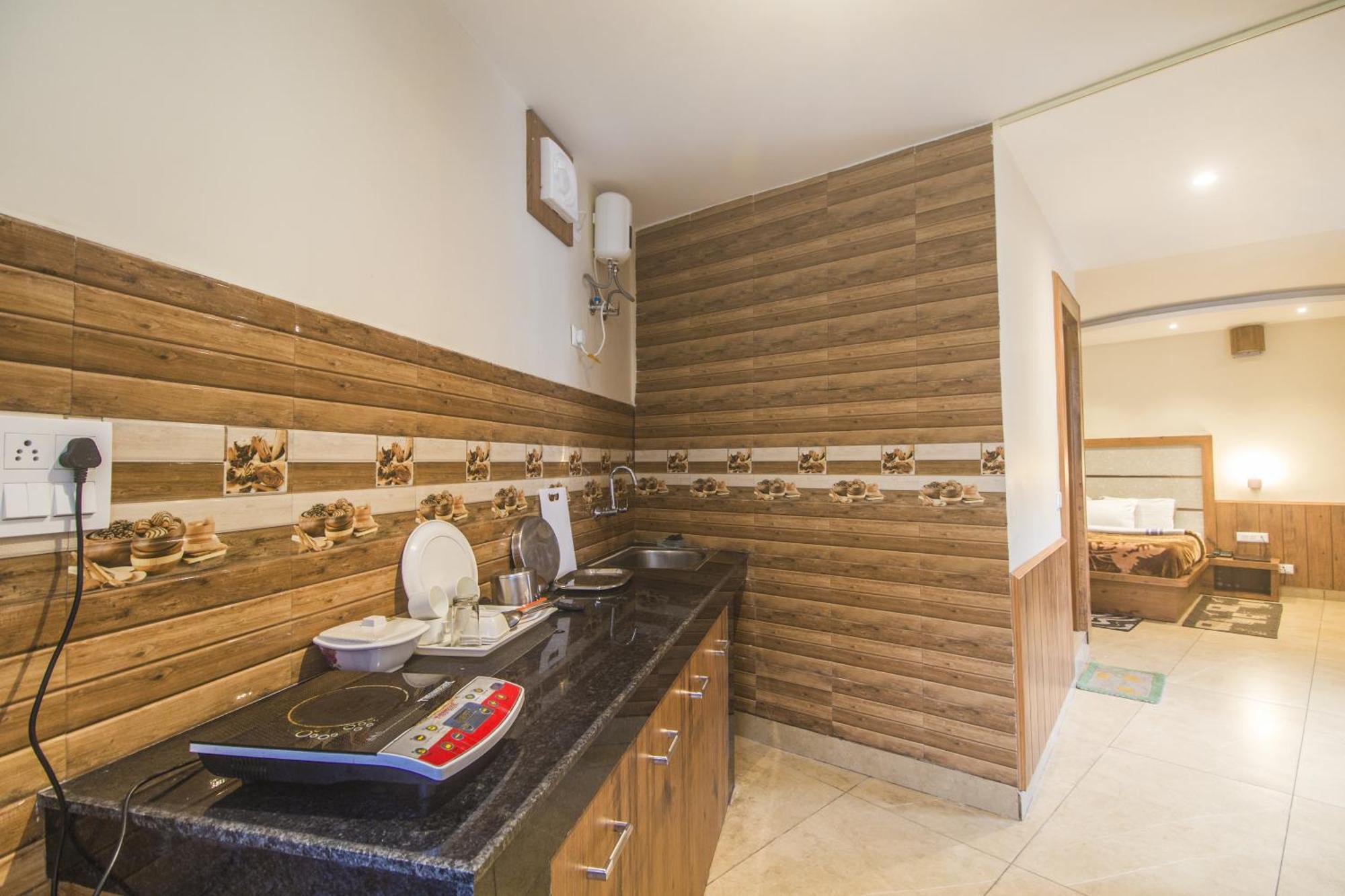 Wow Stayz2 Hotel The Lodge Dharamshala Esterno foto